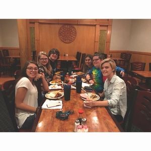 Meet your Posher, Laura